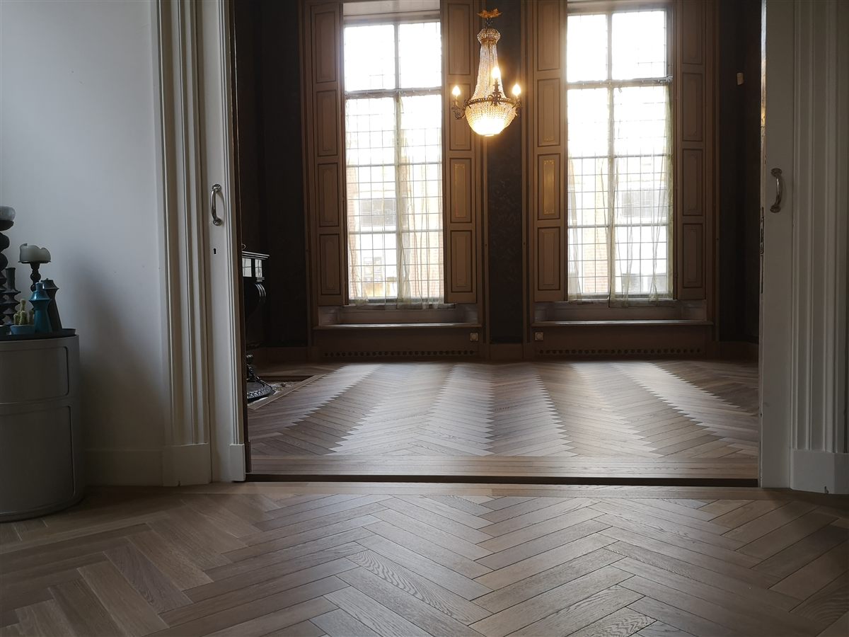 Houten vloer gelegd door Kees Vos